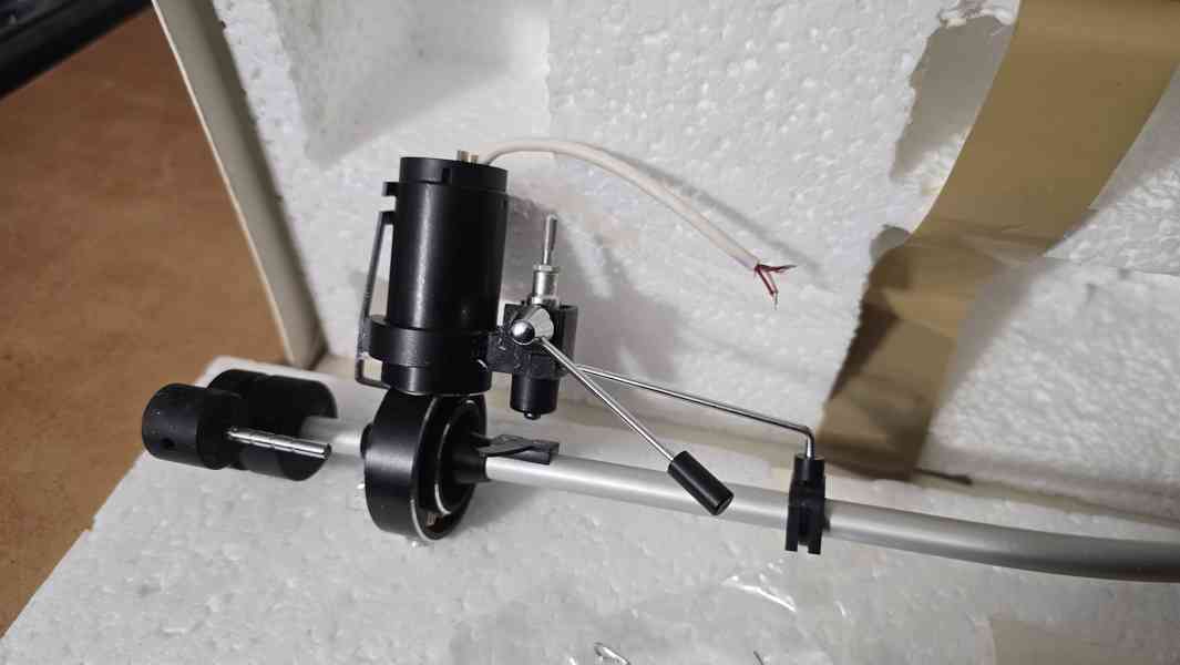 Nepoužité raménko gramofonu Tesla - typ P1101 - foto 11