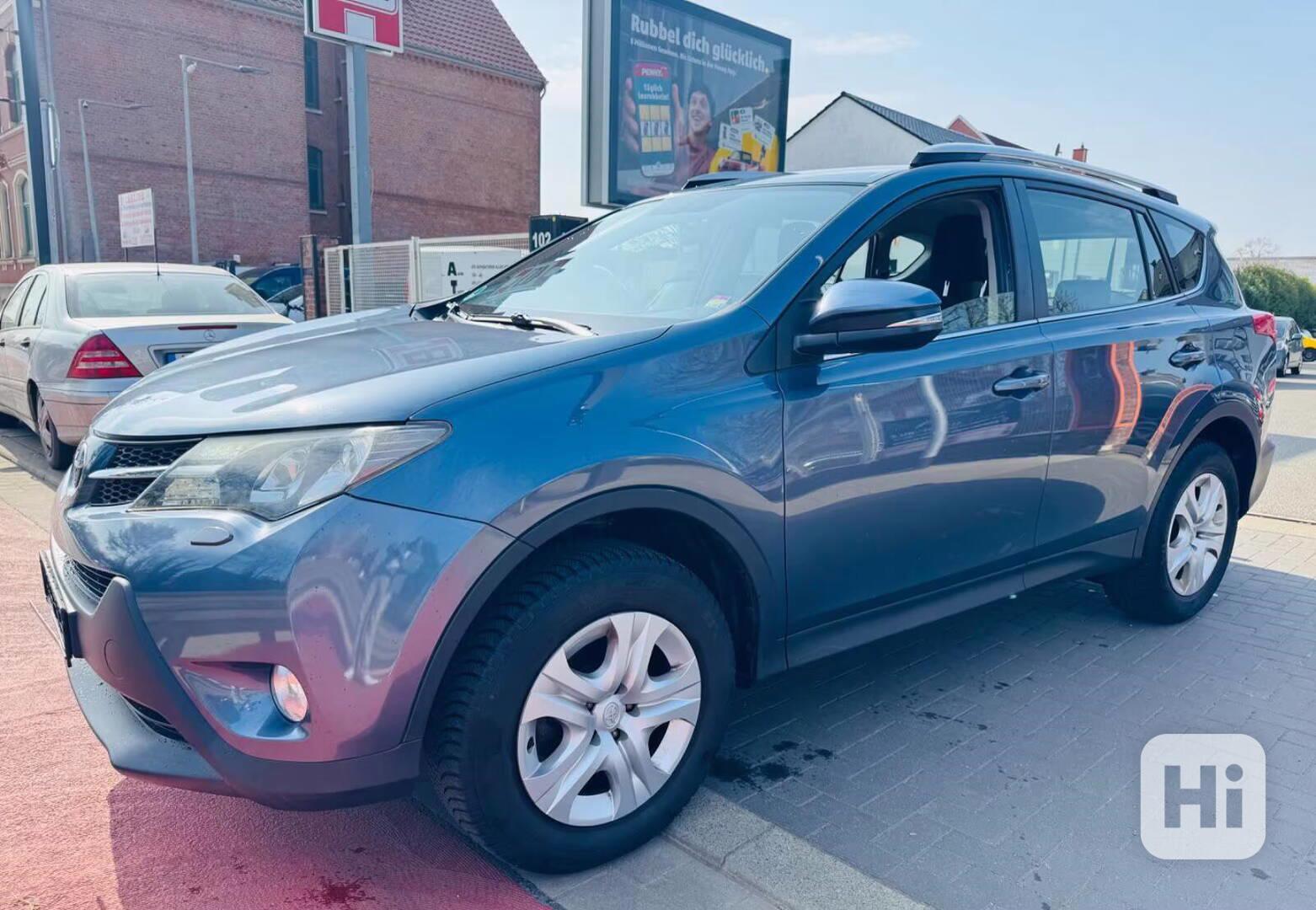 Toyota RAV 4 2,2D  Life nafta 4x4 110kw - foto 1