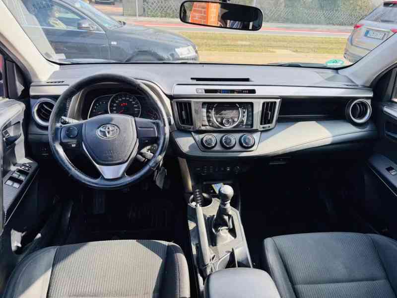 Toyota RAV 4 2,2D  Life nafta 4x4 110kw - foto 9