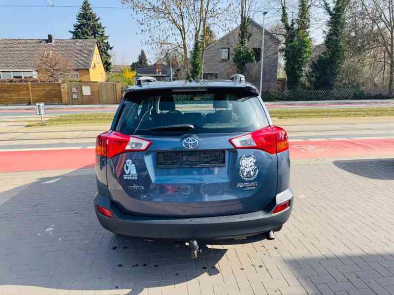 Toyota RAV 4 2,2D  Life nafta 4x4 110kw - foto 6