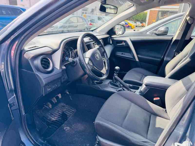 Toyota RAV 4 2,2D  Life nafta 4x4 110kw - foto 11