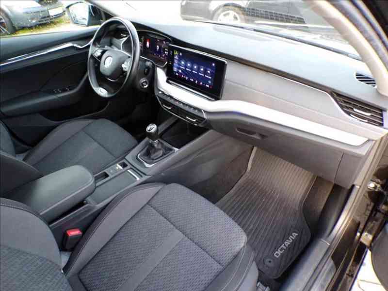 Škoda Octavia 1,5 TSI STYLE,1.MAJITEL,DPH - foto 14