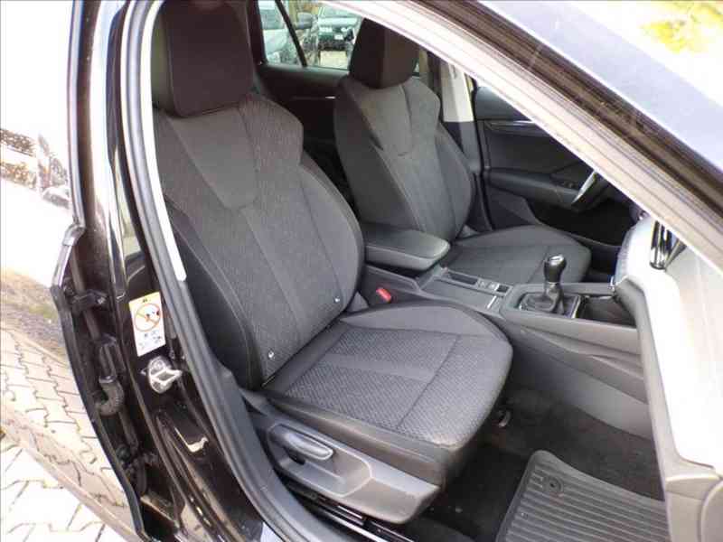 Škoda Octavia 1,5 TSI STYLE,1.MAJITEL,DPH - foto 15