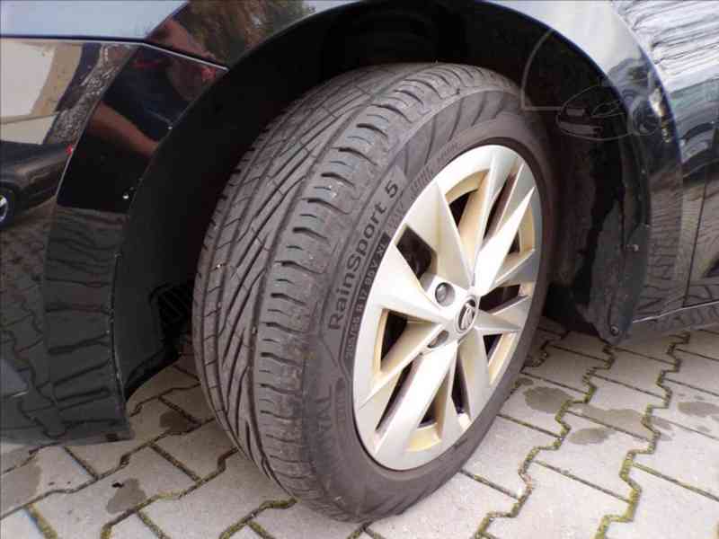 Škoda Octavia 1,5 TSI STYLE,1.MAJITEL,DPH - foto 19