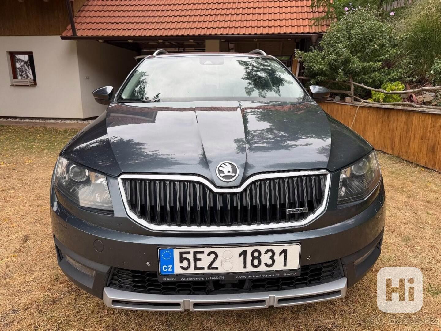 Škoda Octavia 2,0   Scout - foto 1