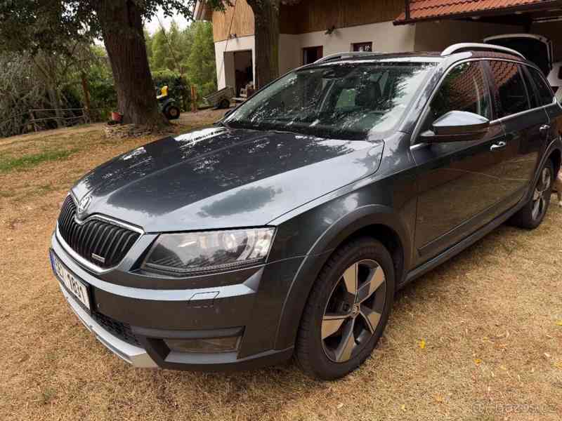Škoda Octavia 2,0   Scout - foto 11