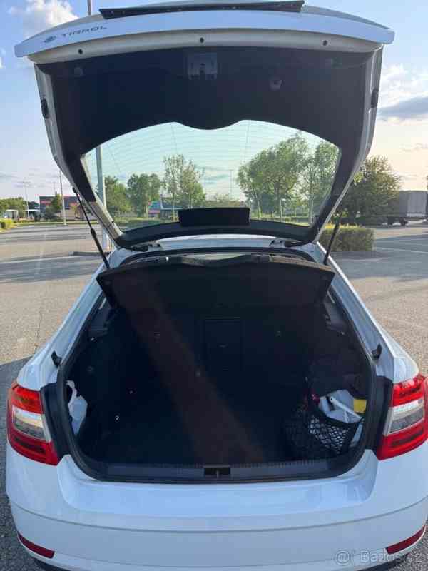 Škoda Octavia 1,5 3 SI 110kW DSG - foto 8