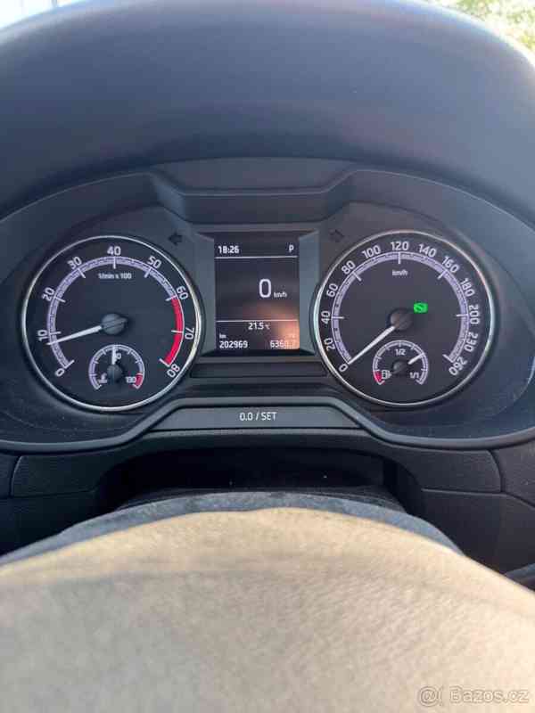 Škoda Octavia 1,5 3 SI 110kW DSG - foto 11