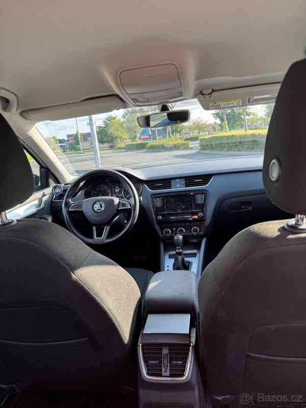 Škoda Octavia 1,5 3 SI 110kW DSG - foto 3
