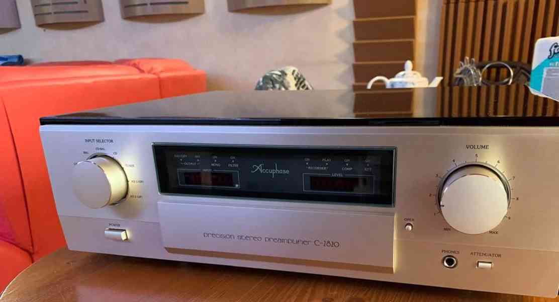 Preamplifier Accuphase C-2820 - foto 1