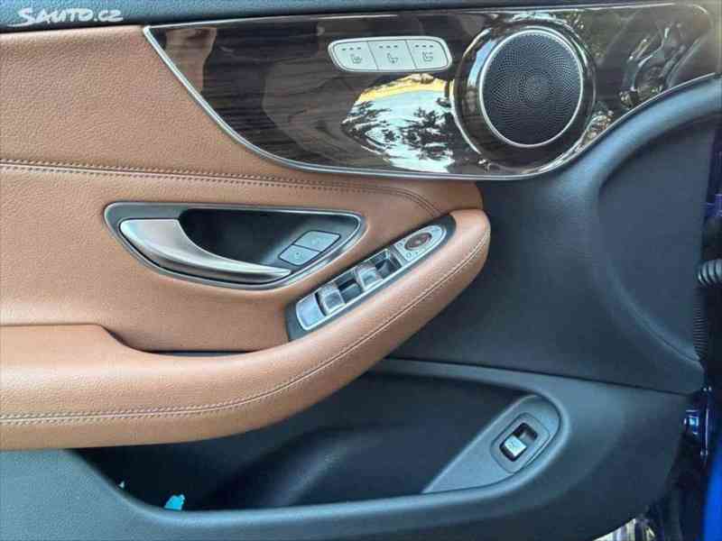 Mercedes-Benz Třídy C 2,2 220 d, 4Matic kabriolet - foto 13