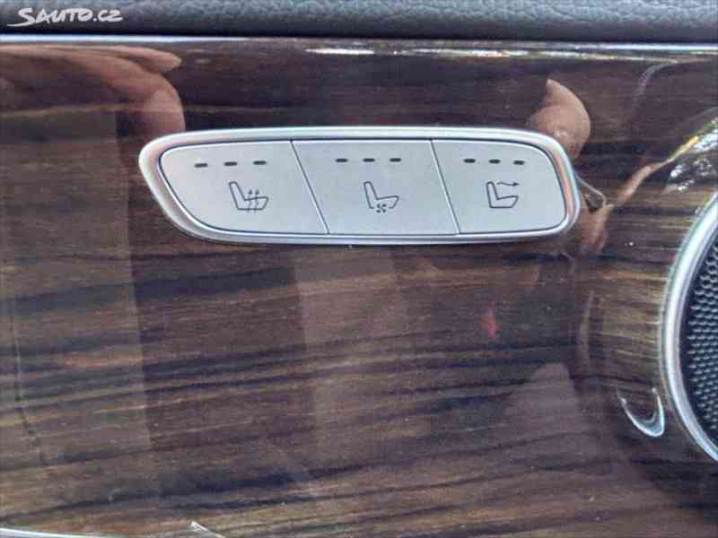 Mercedes-Benz Třídy C 2,2 220 d, 4Matic kabriolet - foto 14