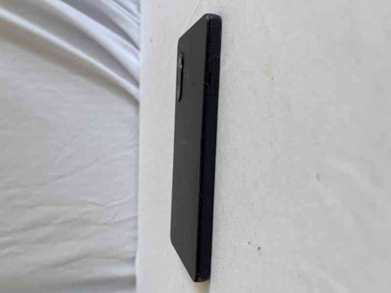 Sony Xperia 10 V XQ-DC54 - rozbitý displej / na díly - foto 3
