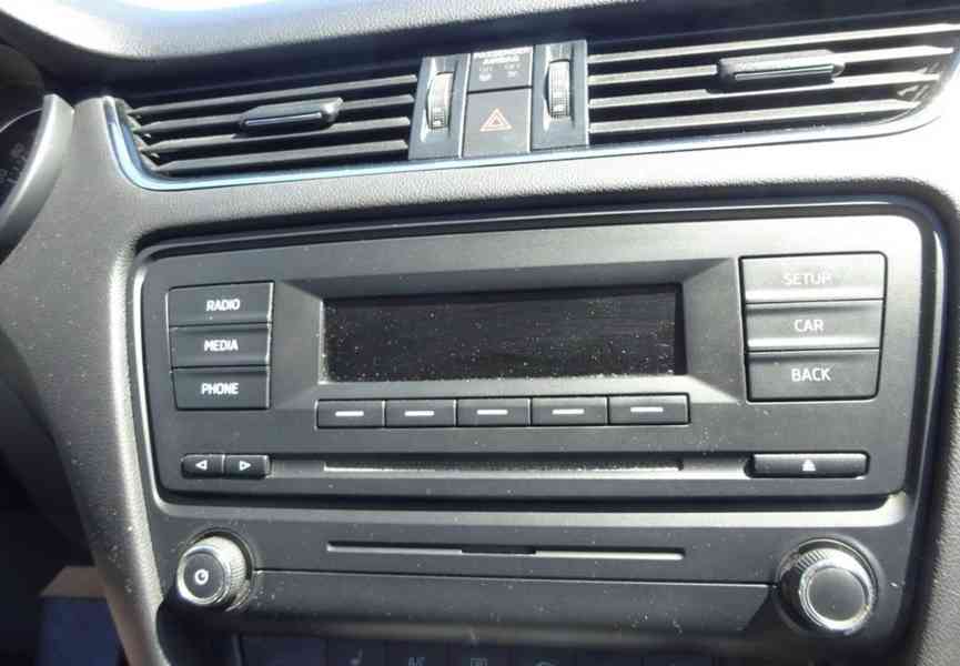 Škoda Octavia 1.2 TSI r.v.2014 (77 kw) ČR - foto 11