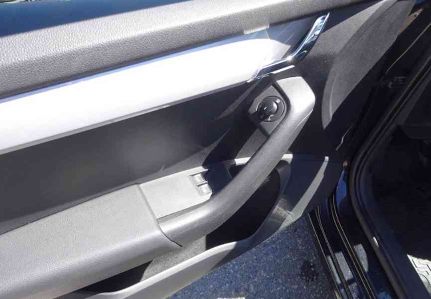 Škoda Octavia 1.2 TSI r.v.2014 (77 kw) ČR - foto 6