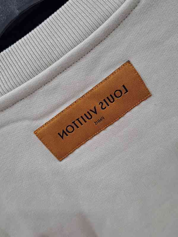 LOUIS VUITTON MIKINA - foto 3