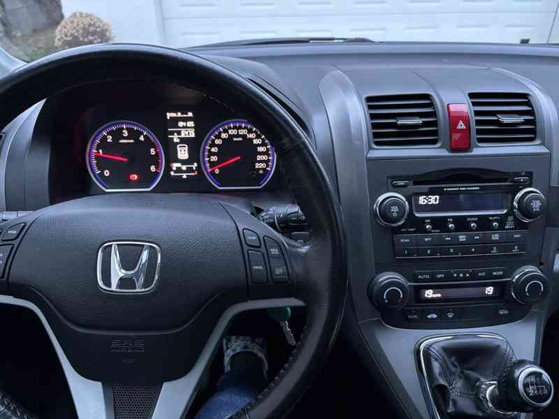 Honda CR-V, 2,2 i-CTDI,4x4,původ ČR, 2.maj - foto 10