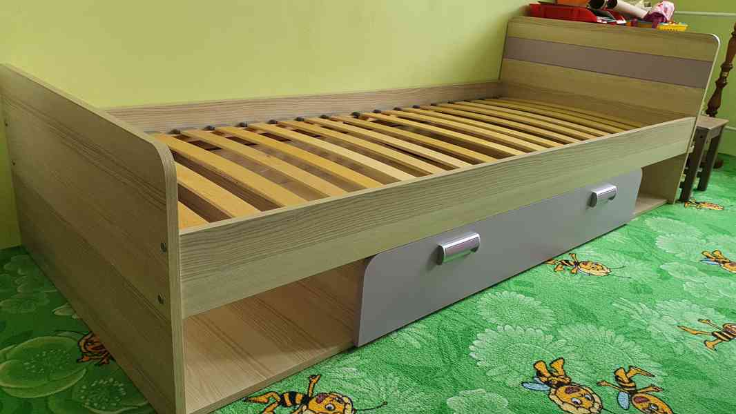 Dětská postel + matrace - foto 1