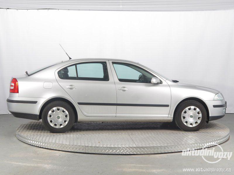 Škoda Octavia 1.6, benzín, r.v. 2007 - foto 16