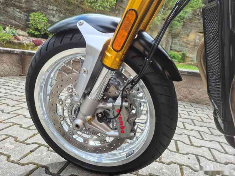 Triumph Thruxton 1200 R - TOP STAV 239.000,- Kč - foto 8
