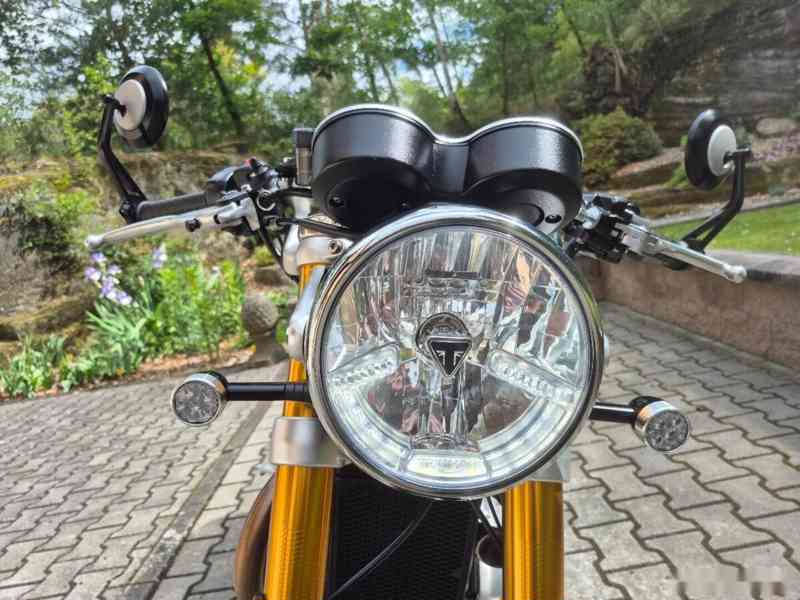 Triumph Thruxton 1200 R - TOP STAV 239.000,- Kč - foto 16
