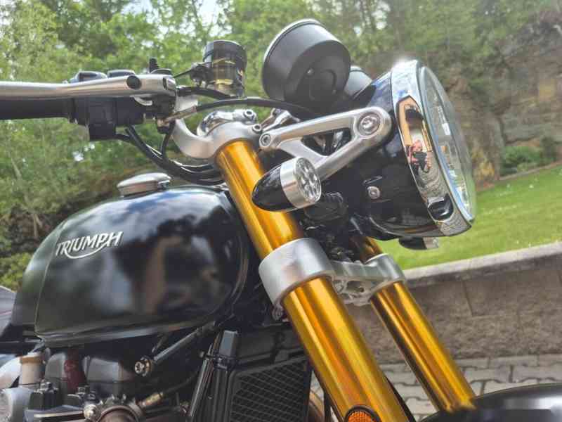 Triumph Thruxton 1200 R - TOP STAV 239.000,- Kč - foto 19