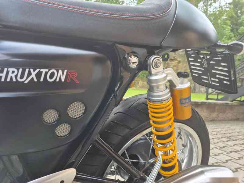Triumph Thruxton 1200 R - TOP STAV 239.000,- Kč - foto 11