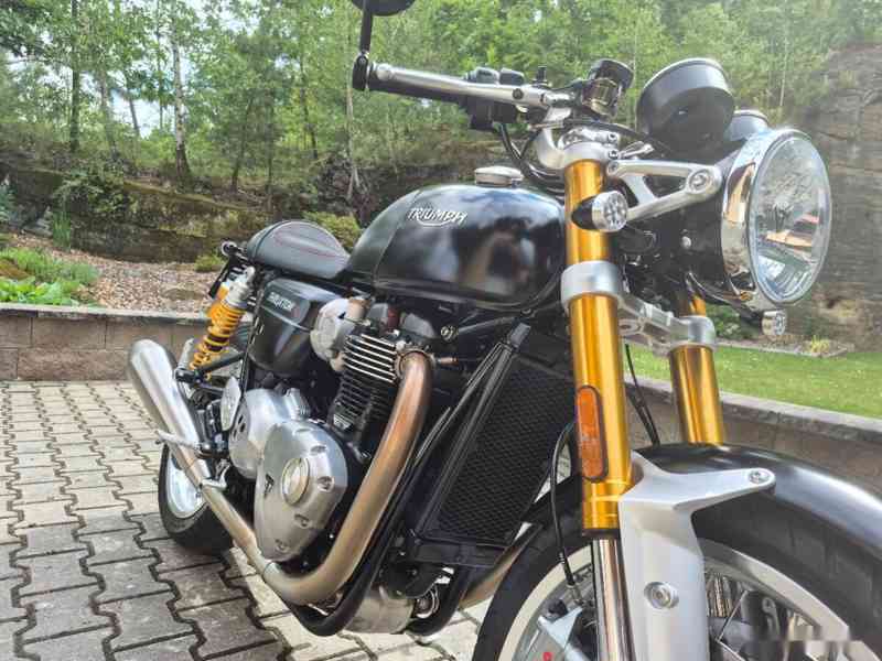 Triumph Thruxton 1200 R - TOP STAV 239.000,- Kč - foto 20
