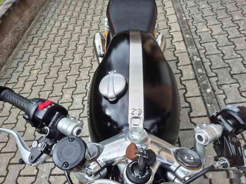 Triumph Thruxton 1200 R - TOP STAV 239.000,- Kč - foto 5