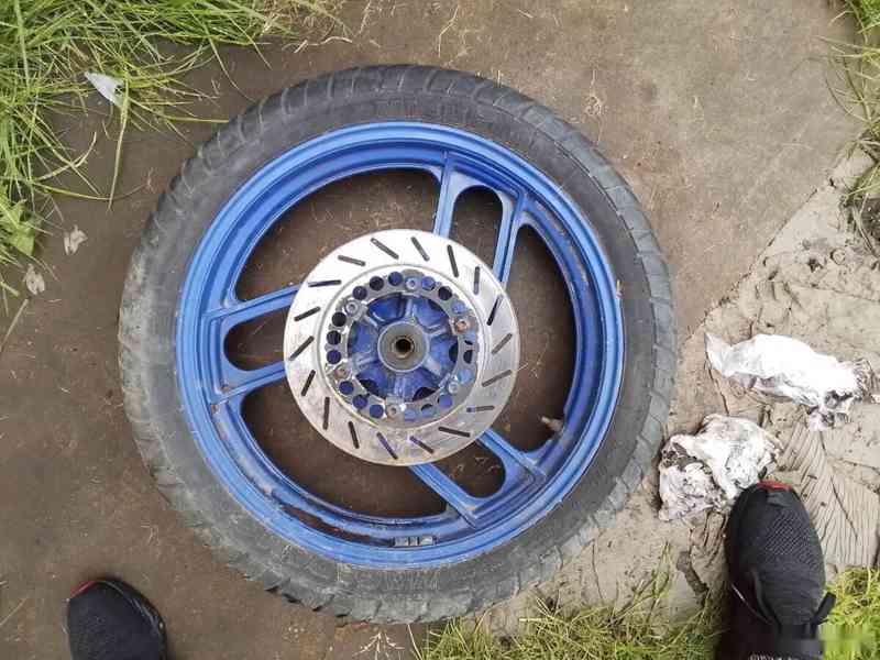 Yamaha RD 125 - foto 10