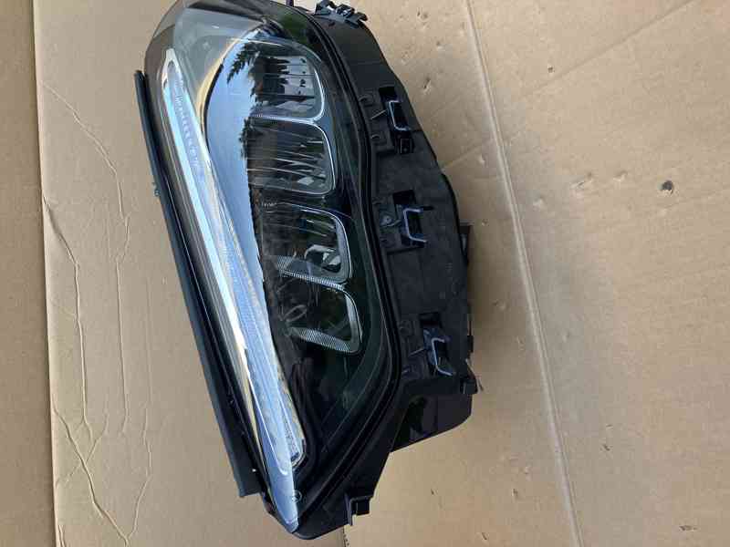 Mercedes-Benz GLA W247 B-class svetlo prave leve - foto 10
