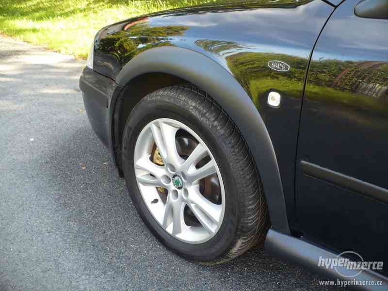 Sada plastové lemy+prahy Škoda Octavia I. - foto 4