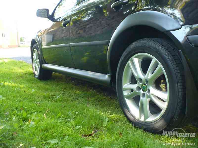 Sada plastové lemy+prahy Škoda Octavia I. - foto 13