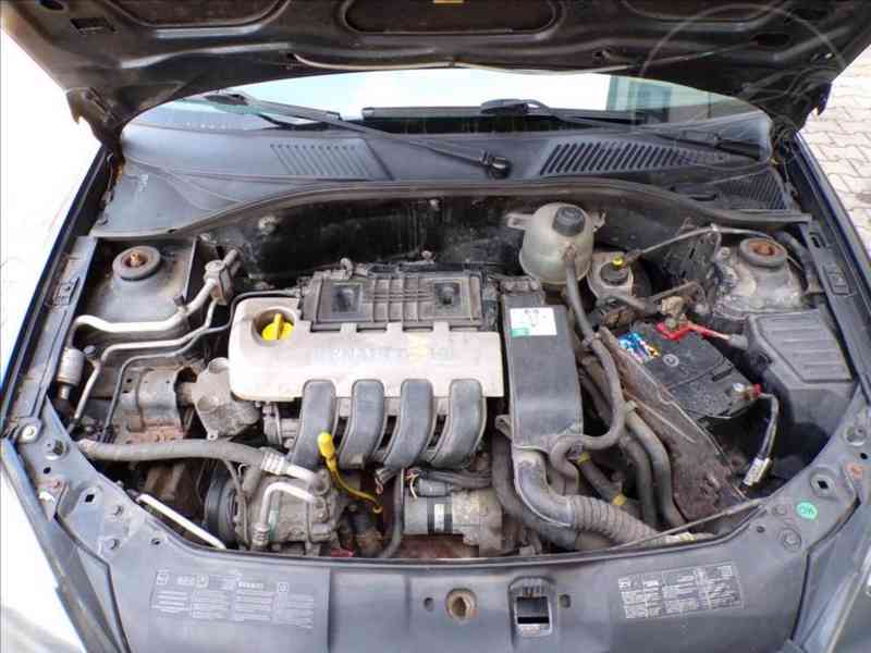 Renault Clio 1,2 i,16V-HNED ODJÍŽDÍTE - foto 13