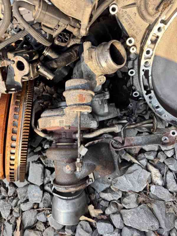 Mercedes-Benz 2,2   OM 651 955,120 kw Bi turbo - foto 10