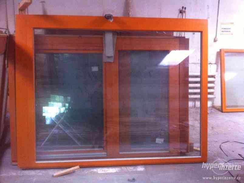 Výprodej dřevěných oken a dveří - foto 1