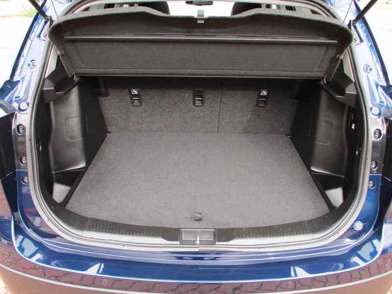 Suzuki SX4 S-Cross 4x4 Comfort+ 1,4i benzín 103kw - foto 15