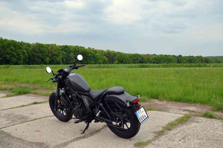 Honda Rebel Special Edition – stav nové motorky - 200 km naj - foto 4