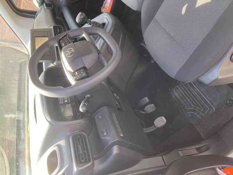 Toyota Proace City 1,5TDI  r.v. 2025 - foto 12