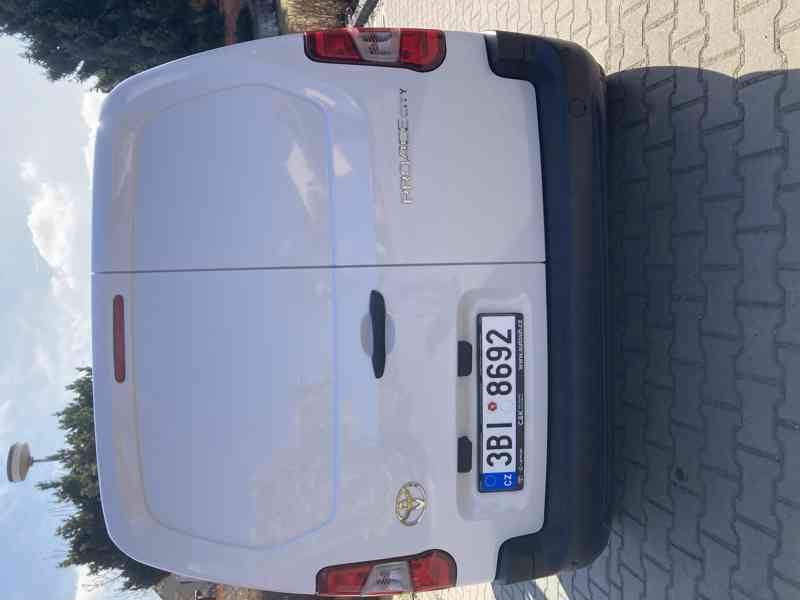 Toyota Proace City 1,5TDI  r.v. 2025 - foto 8