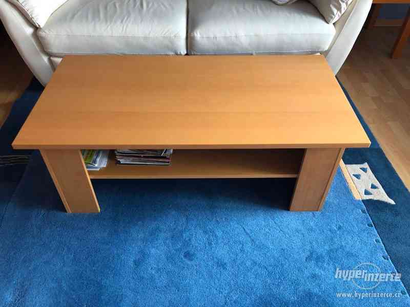 Prodám téměř nový konferenkční stolek pravá dřevěná dýha - foto 1
