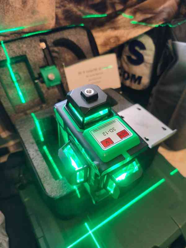 Nevyužitý 3D laser zelený 360º rotační - foto 3