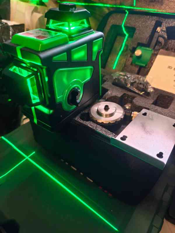 Nevyužitý 3D laser zelený 360º rotační - foto 11