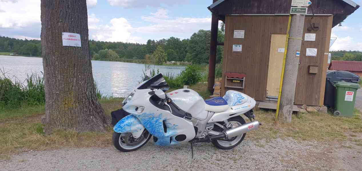 SUZUKI GSXR 1300 - foto 3
