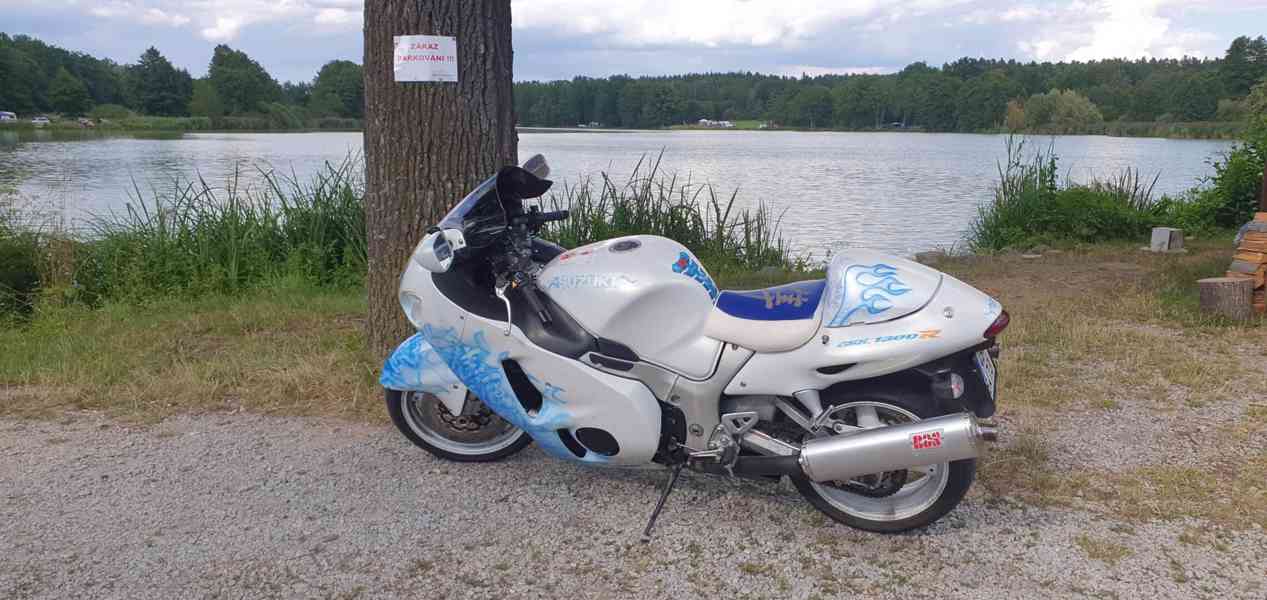 SUZUKI GSXR 1300 - foto 4