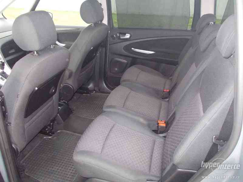 Ford Galaxy 2.0TDCi - 103kW, 7 míst, GHIA - foto 9