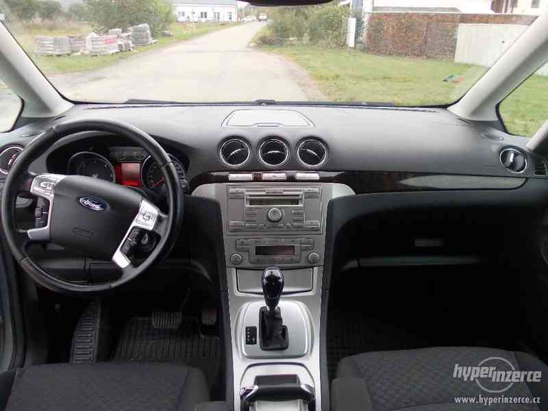 Ford Galaxy 2.0TDCi - 103kW, 7 míst, GHIA - foto 11