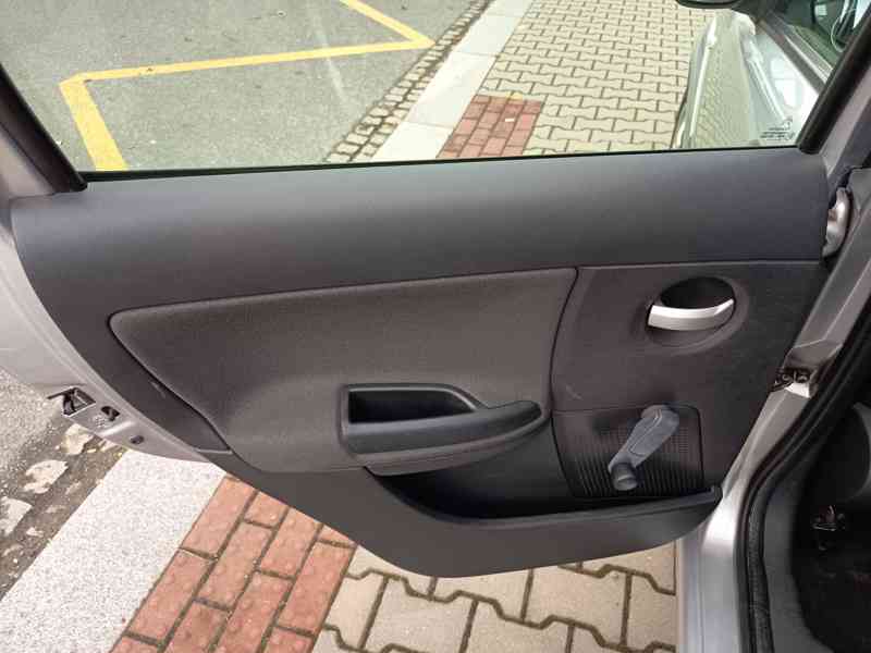 Citroen C3 1,4i Comfort ČR Klima  - foto 17