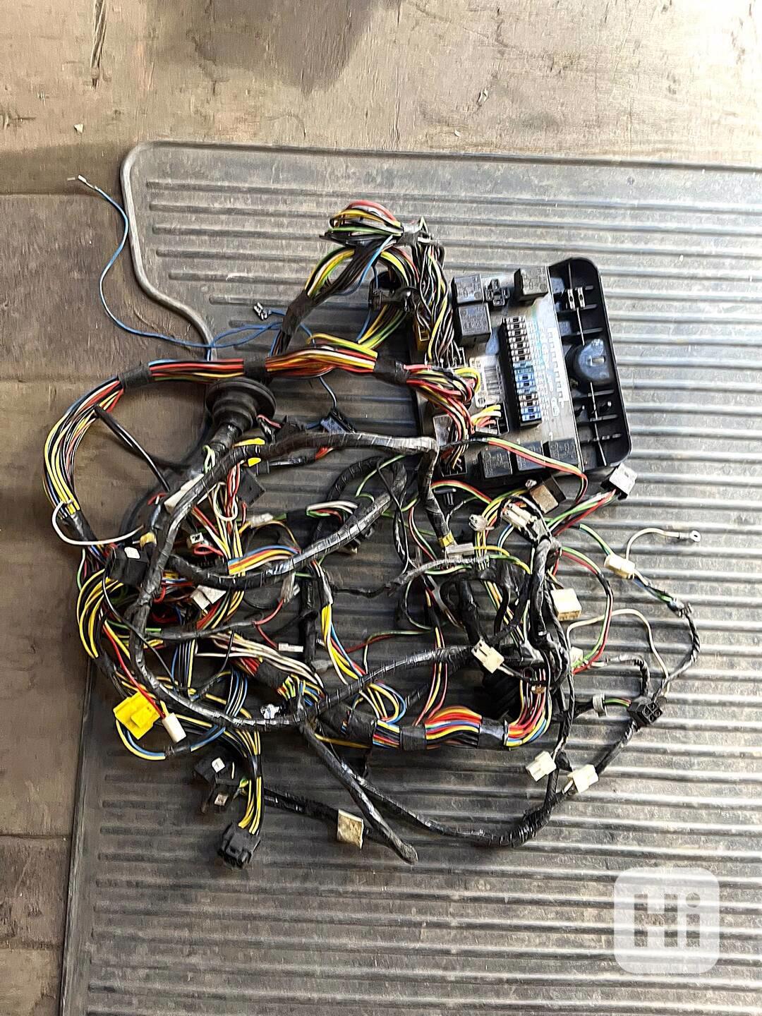 Elektroinstalace FAVORIT karburátor 93/94 - foto 1