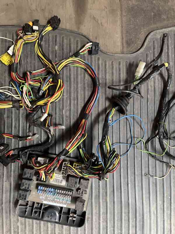 Elektroinstalace FAVORIT karburátor 93/94 - foto 6